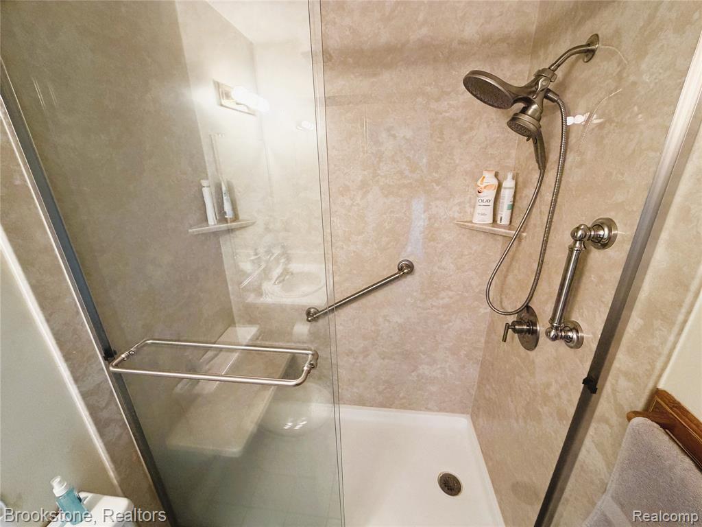 31842 Kelly Road, Roseville, MI 48066 — Photo 12