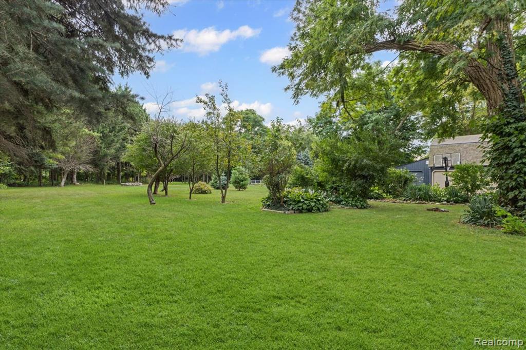 49222 Fairchild Road, Macomb, MI 48042 — Photo 22
