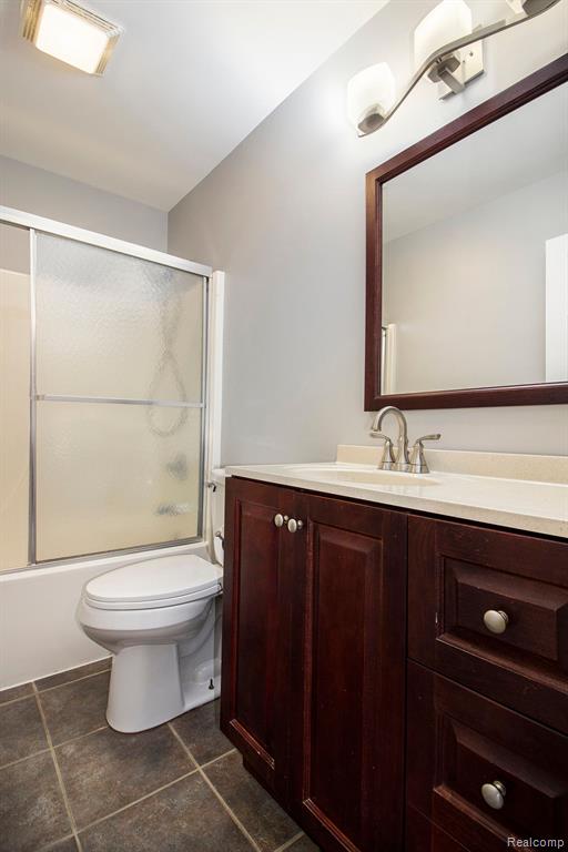 6041 TREE LINE Drive, Grand Blanc, MI 48439 — Photo 13