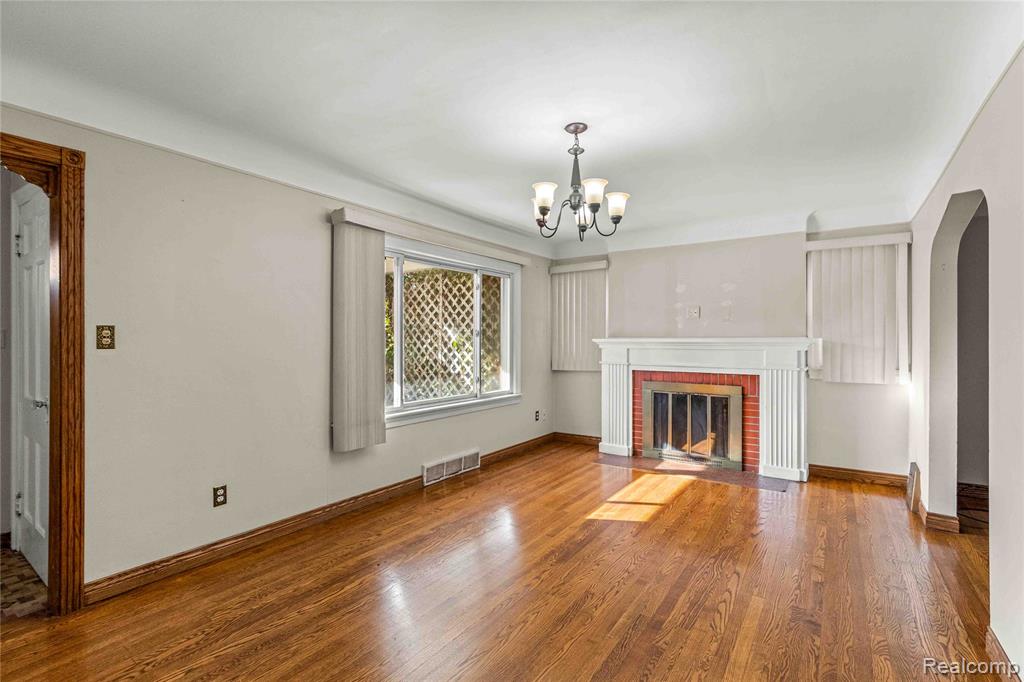 7642 Normile Street, Dearborn, MI 48126 — Photo 5