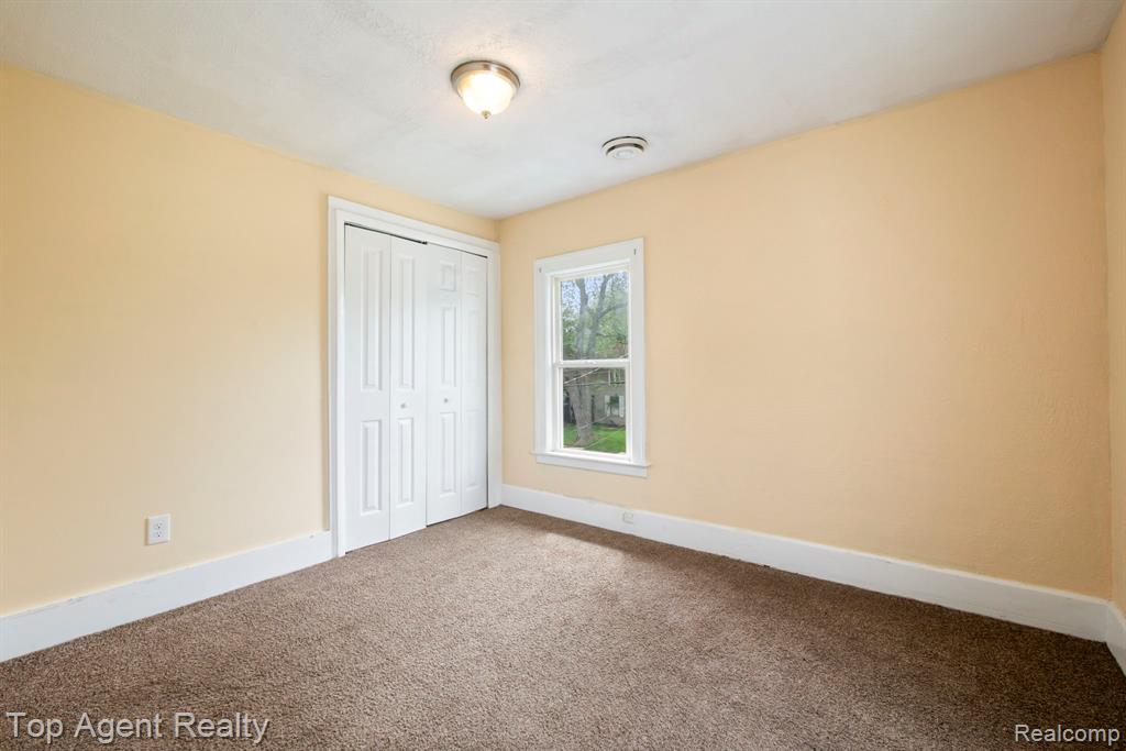 50 Henderson Street, Pontiac, MI 48341 — Photo 22