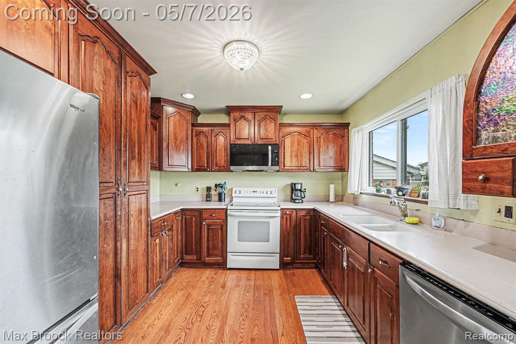 9642 Sharon Street, Taylor, MI 48180 — Photo 3
