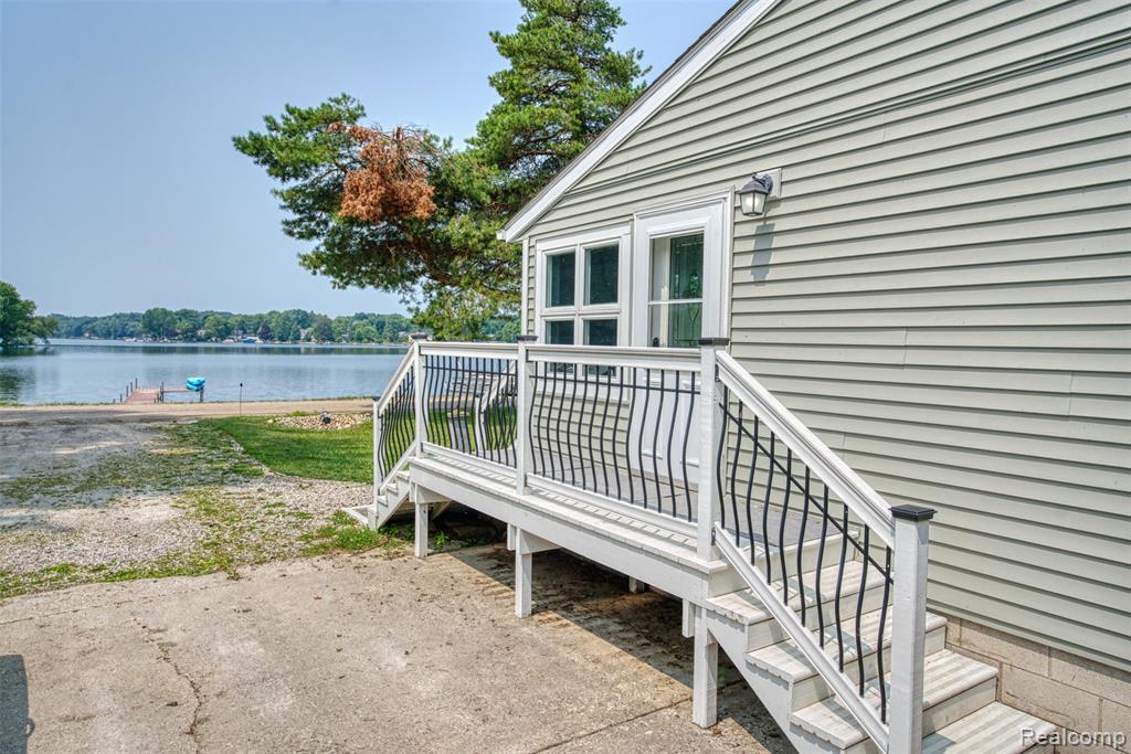 13414 N Lake Road, Gregory, MI 48137 — Photo 23