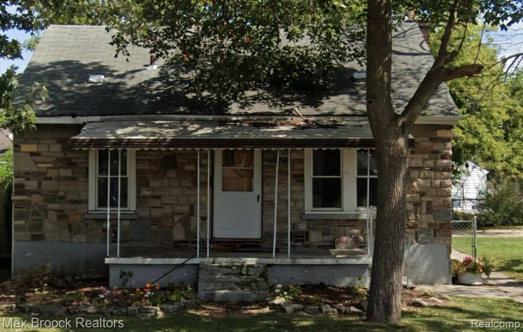 23060 Columbus Avenue, Warren, MI 48089