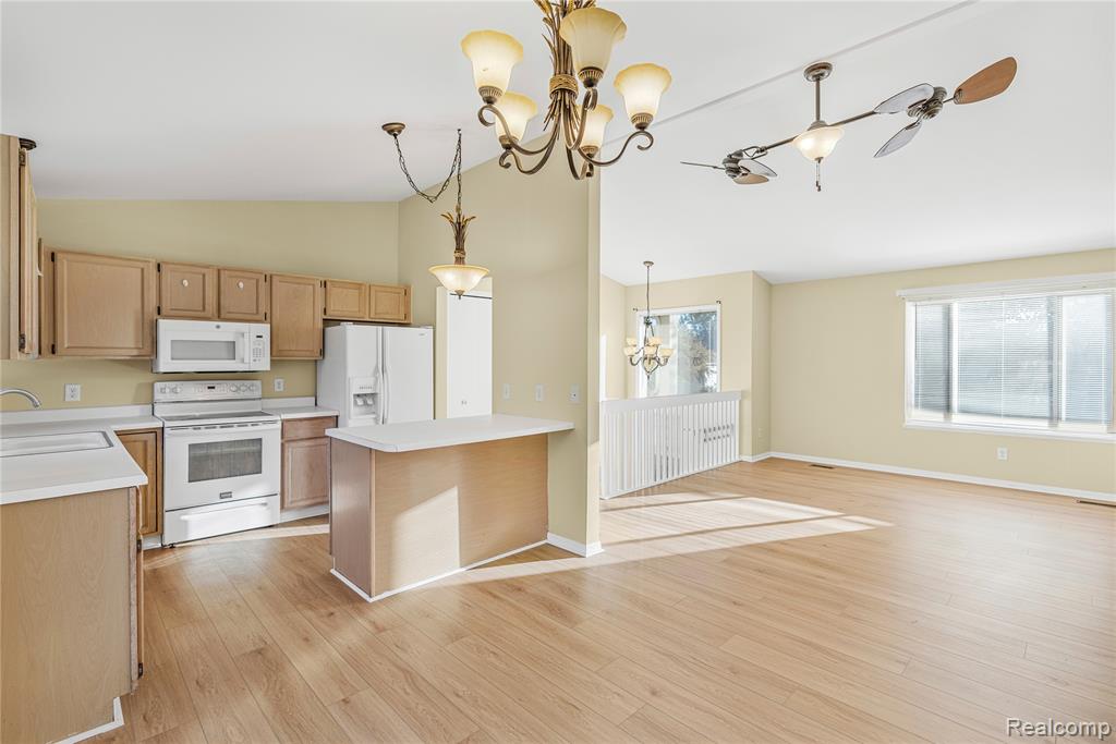 6068 Hearthside Place, Grand Blanc, MI 48439 — Photo 32