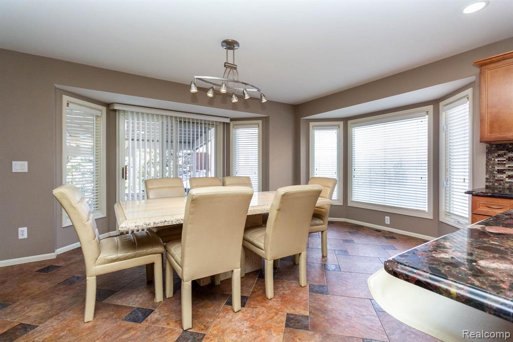 49683 Yale Drive, Macomb, MI 48044 — Photo 13