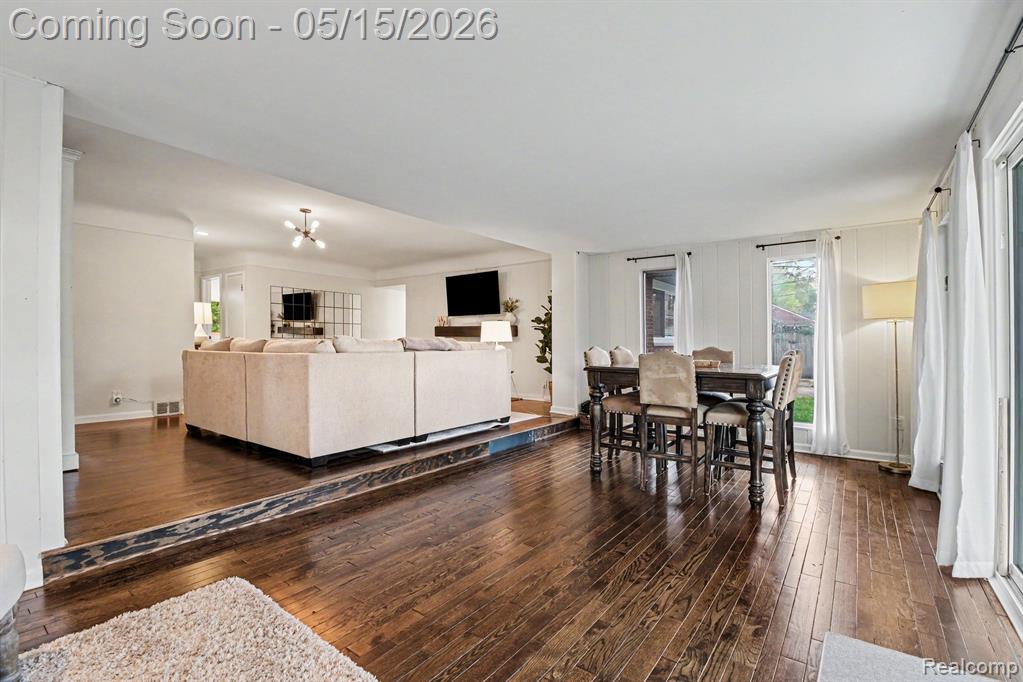 4402 Buckingham Road, Royal Oak, MI 48073 — Photo 10