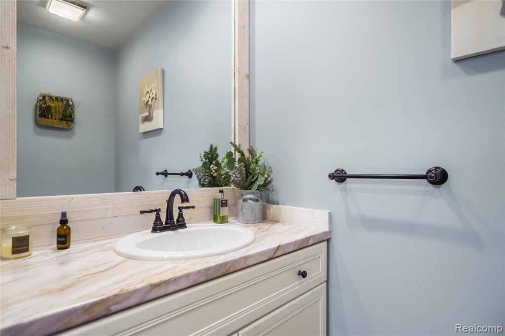 56853 Mount Vernon Road, Shelby Twp, MI 48316 — Photo 35