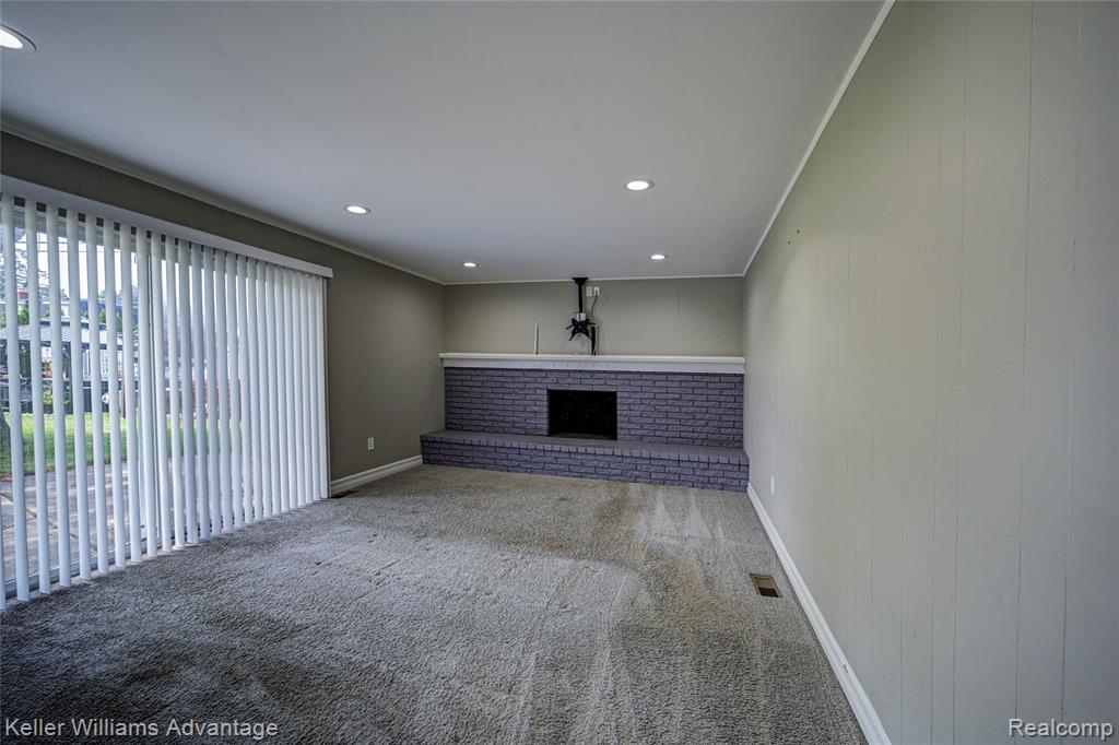 18467 Middlesex Avenue, Lathrup Village, MI 48076 — Photo 23