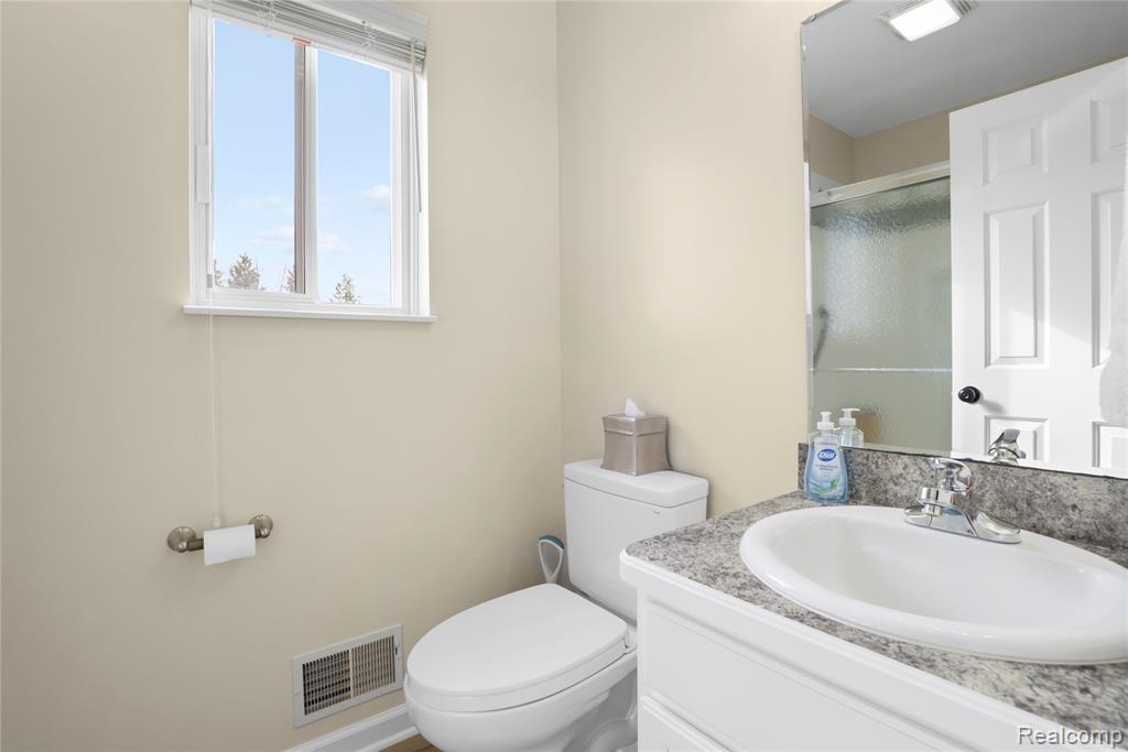 8010 Corbin Court, Mount Morris, MI 48458 — Photo 13