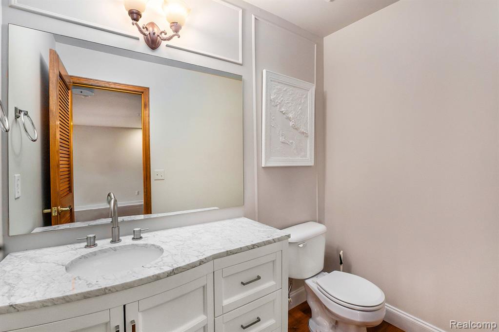 3981 FORESTER Boulevard, Auburn Hills, MI 48326 — Photo 8