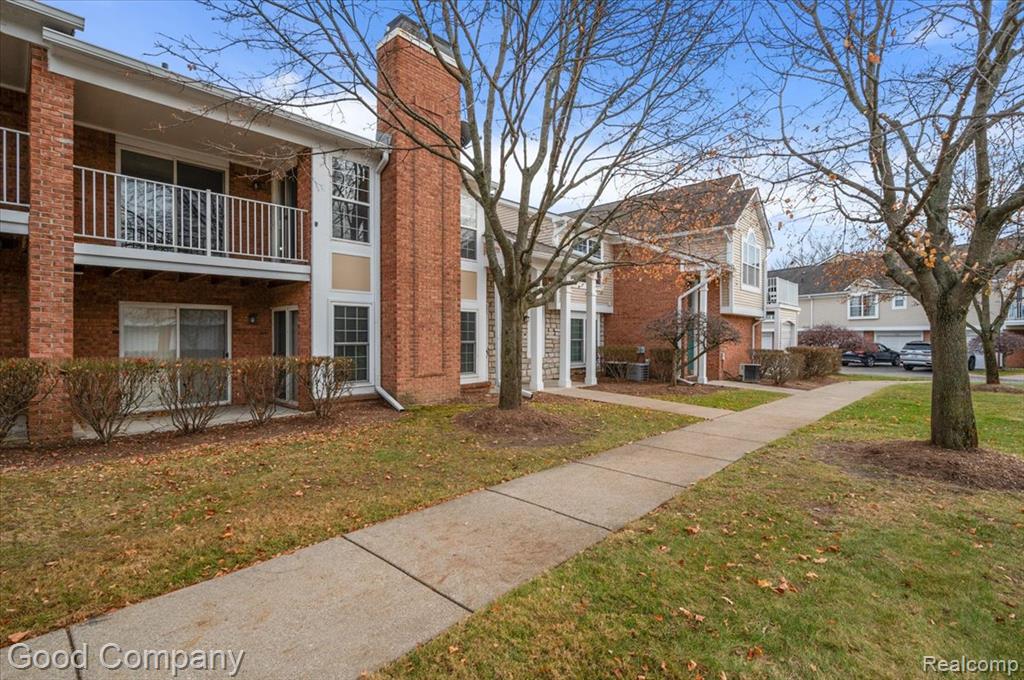 56468 Chesapeake Trail, Shelby Twp, MI 48316 — Photo 5