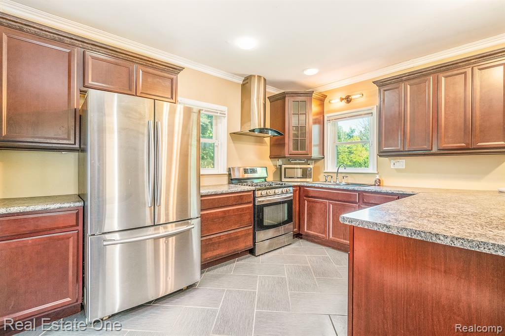 42759 CHERRY HILL Road, Canton, MI 48188 — Photo 25