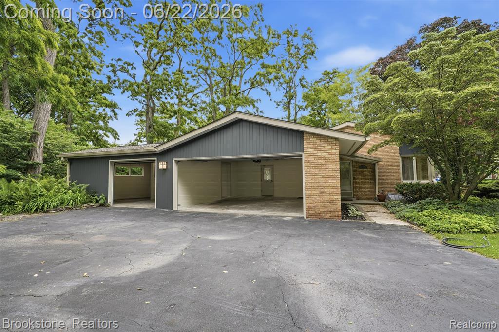 4190 Valley Forge Road, Bloomfield Hills, MI 48301 — Photo 40