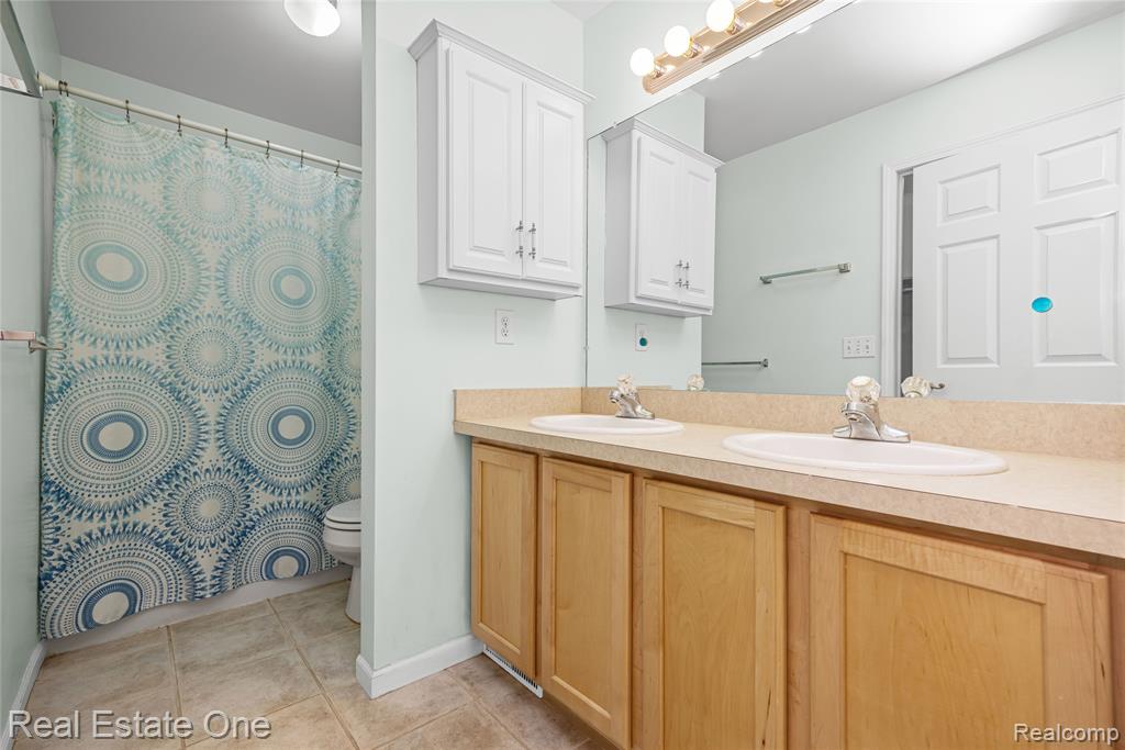 2283 Crystal Crossing Drive, Howell, MI 48843 — Photo 27