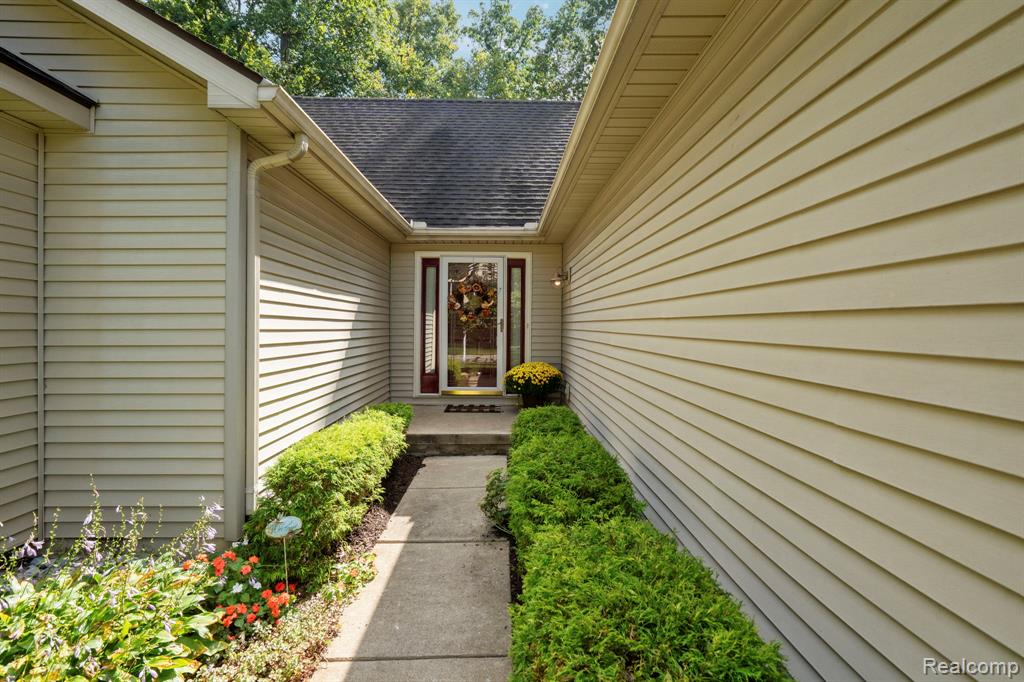 9438 Appleview Court, Brighton, MI 48116 — Photo 40
