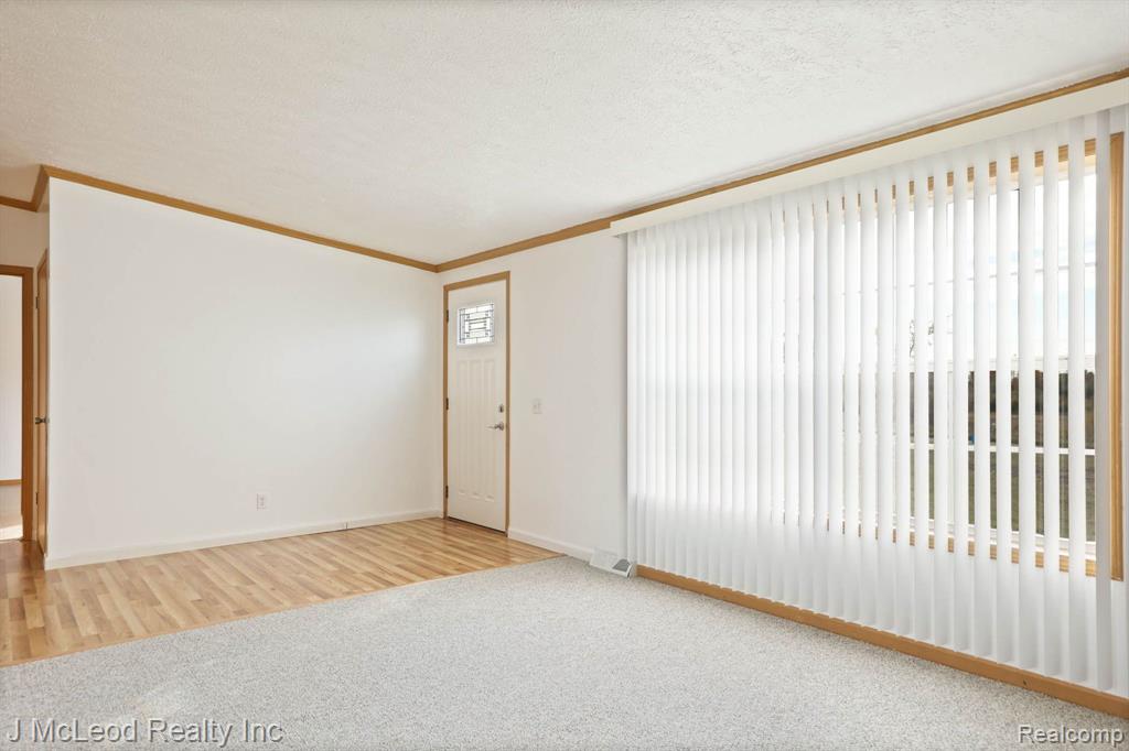 7515 CENTER Road, Millington, MI 48746 — Photo 8