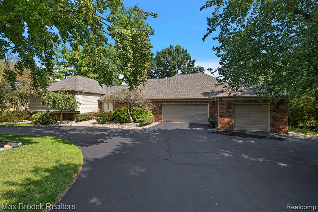 4747 Keithdale Lane, Bloomfield Hills, MI 48302 — Photo 34