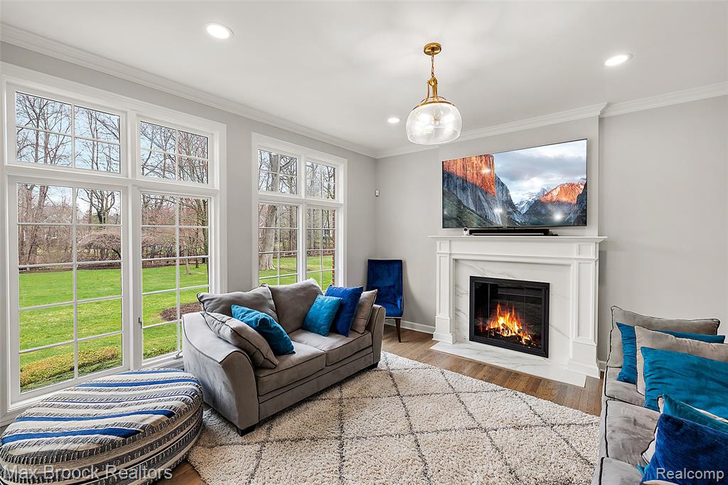 945 Wellsley Court, Bloomfield Hills, MI 48304 — Photo 15