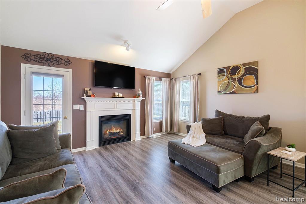 4181 MAPLEWOOD MEADOWS Avenue, Grand Blanc, MI 48439 — Photo 9