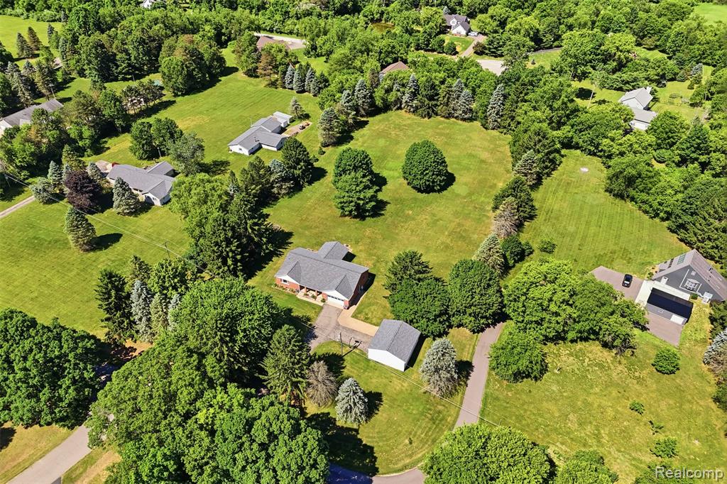 3843 Hooker Road, Pinckney, MI 48169 — Photo 31