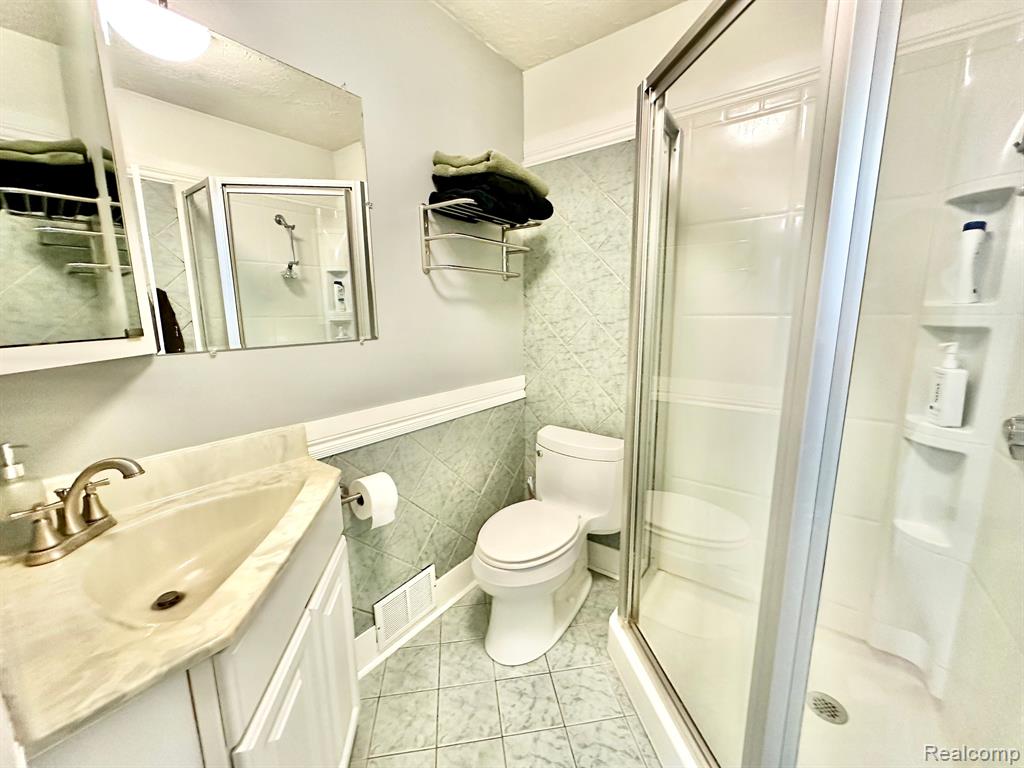 41769 FRET Road, Belleville, MI 48111 — Photo 32