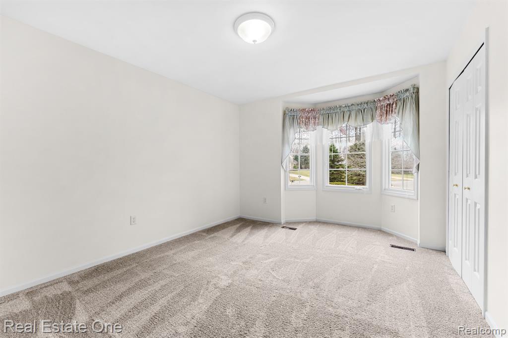 9305 Rotondo Drive, Howell, MI 48855 — Photo 16