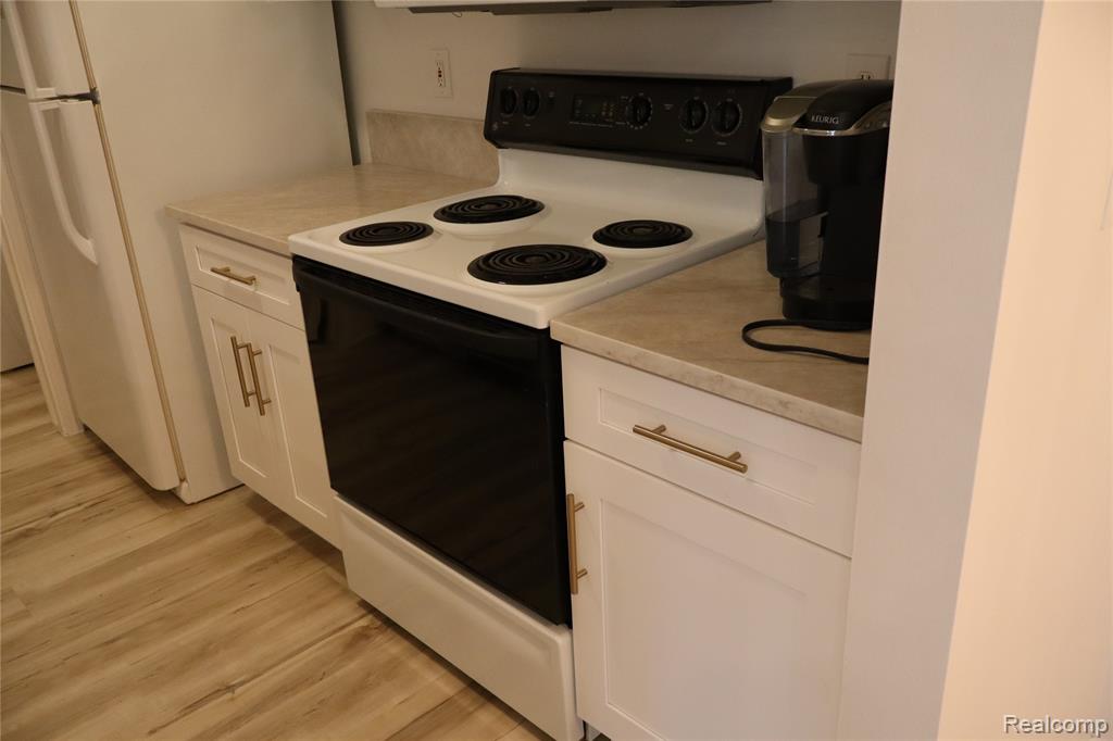 44944 Marigold Drive, Sterling Heights, MI 48314 — Photo 12