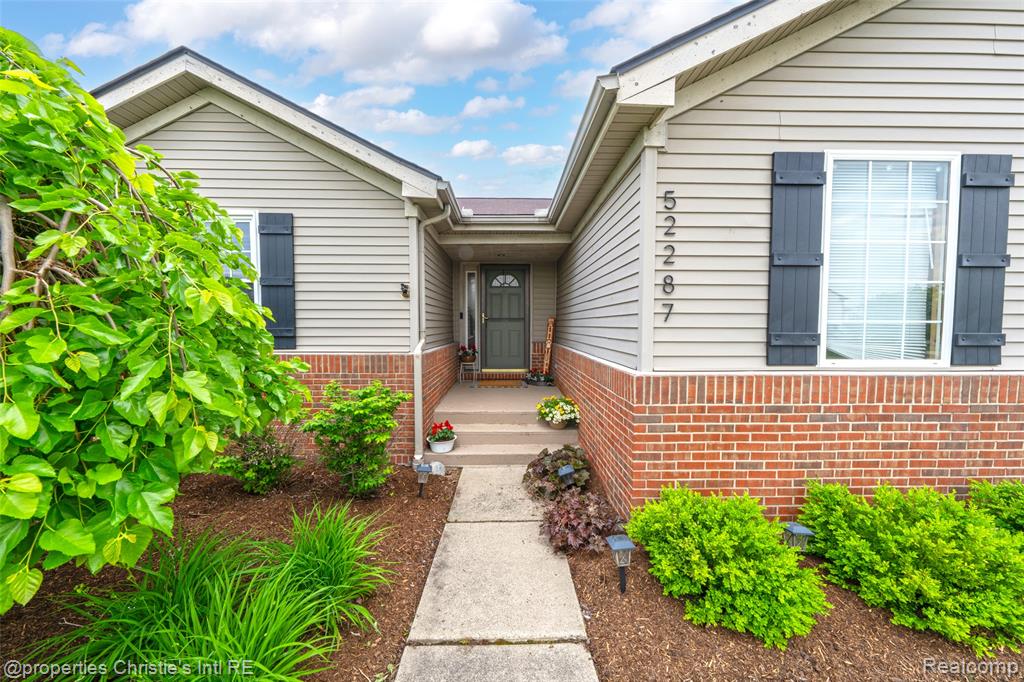 52287 Huntley Avenue, New Baltimore, MI 48047 — Photo 28