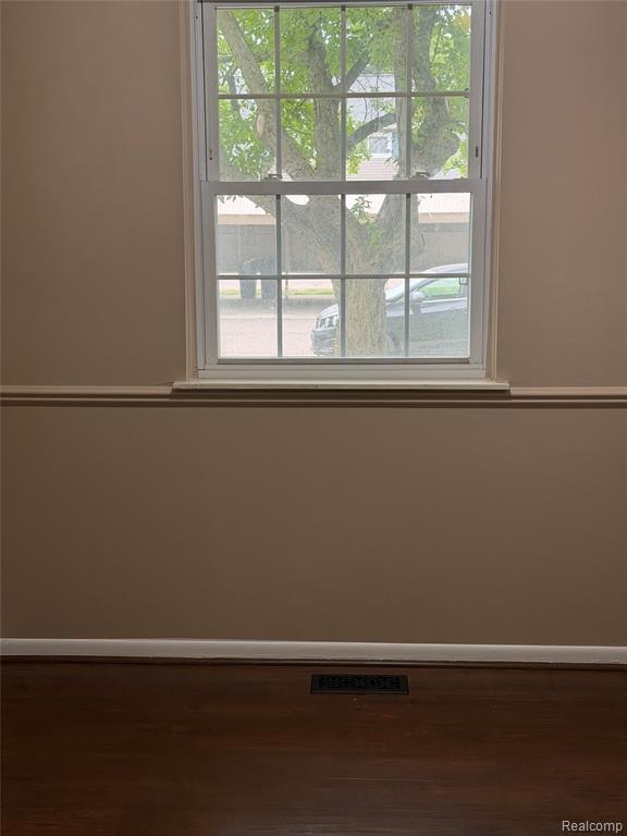 887 Kirts Boulevard, Troy, MI 48084 — Photo 7