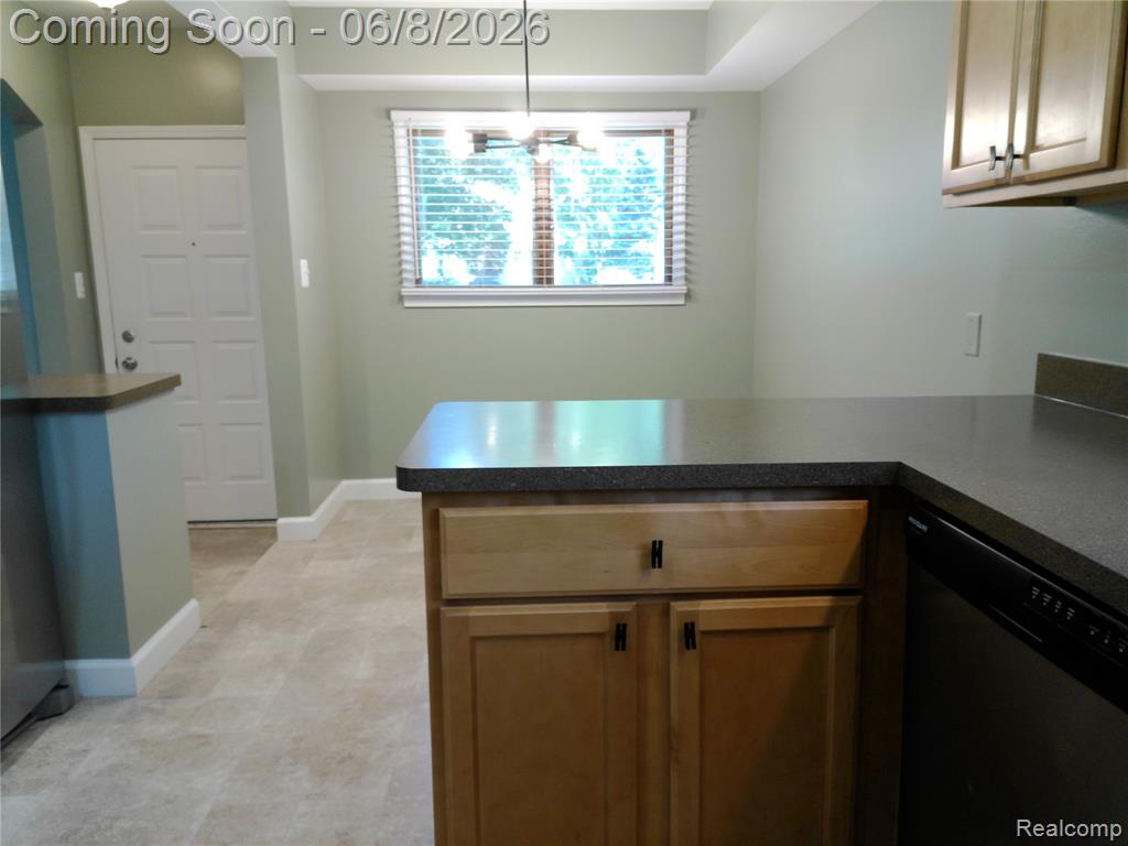 619 S Gainsborough Avenue, Royal Oak, MI 48067 — Photo 10