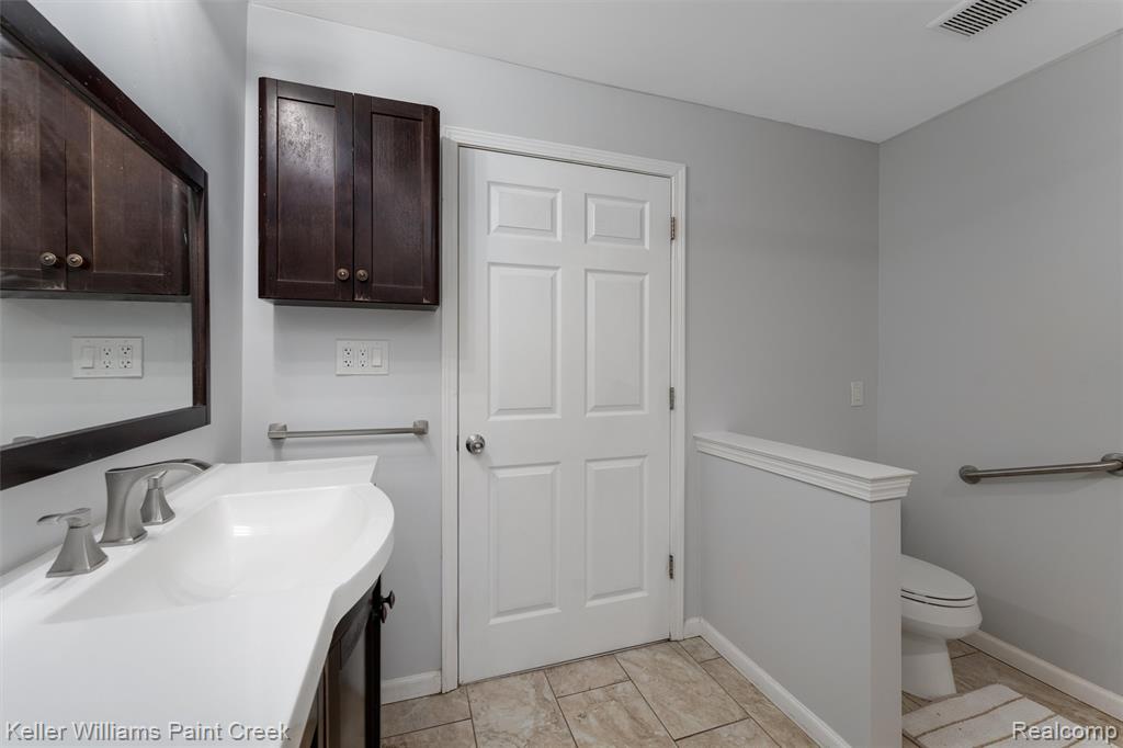 749 Orion Road, Orion, MI 48362 — Photo 15