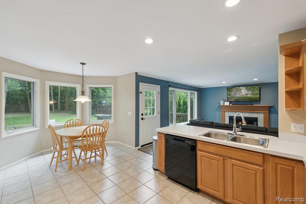 16413 E Horseshoe Trail, Linden, MI 48451 — Photo 11
