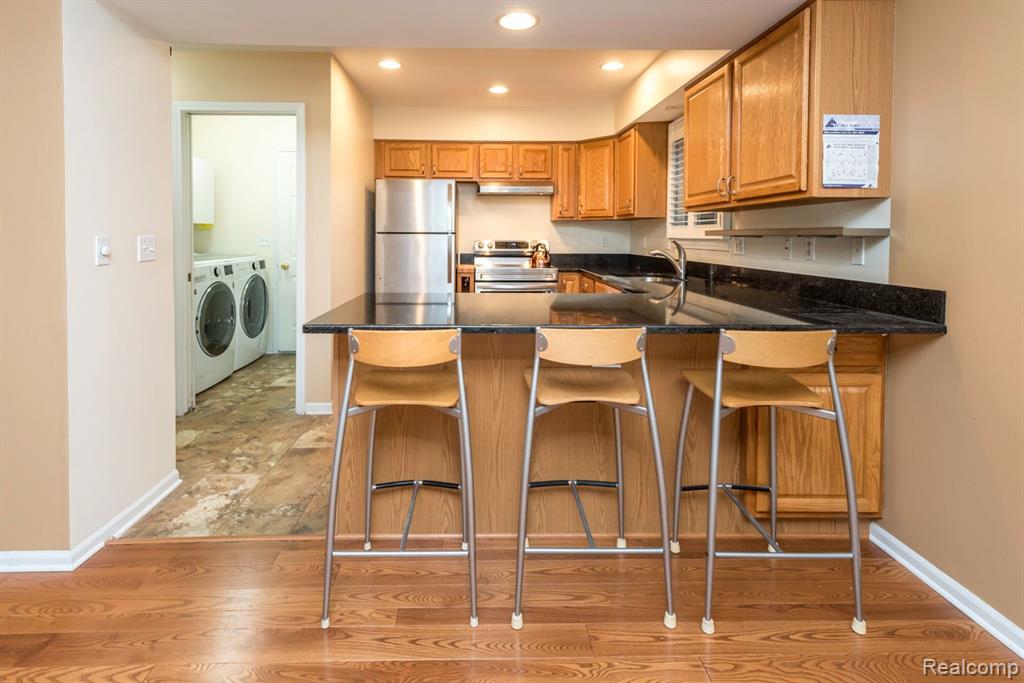 769 TAYLOR Street, Chelsea, MI 48118 — Photo 6