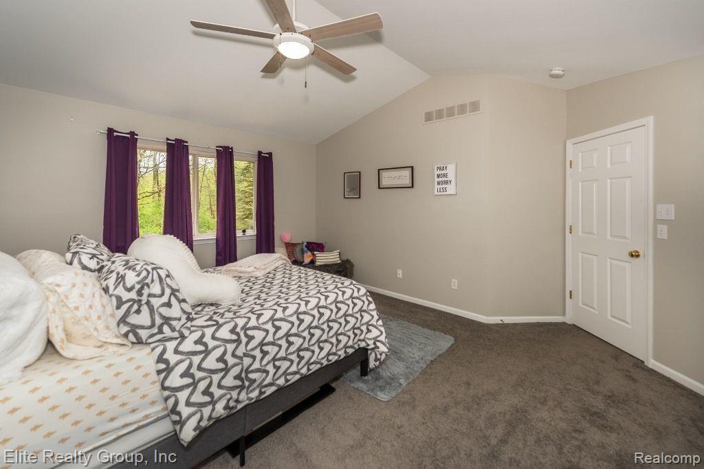 6346 PEMBROOK Drive, Westland, MI — Photo 11