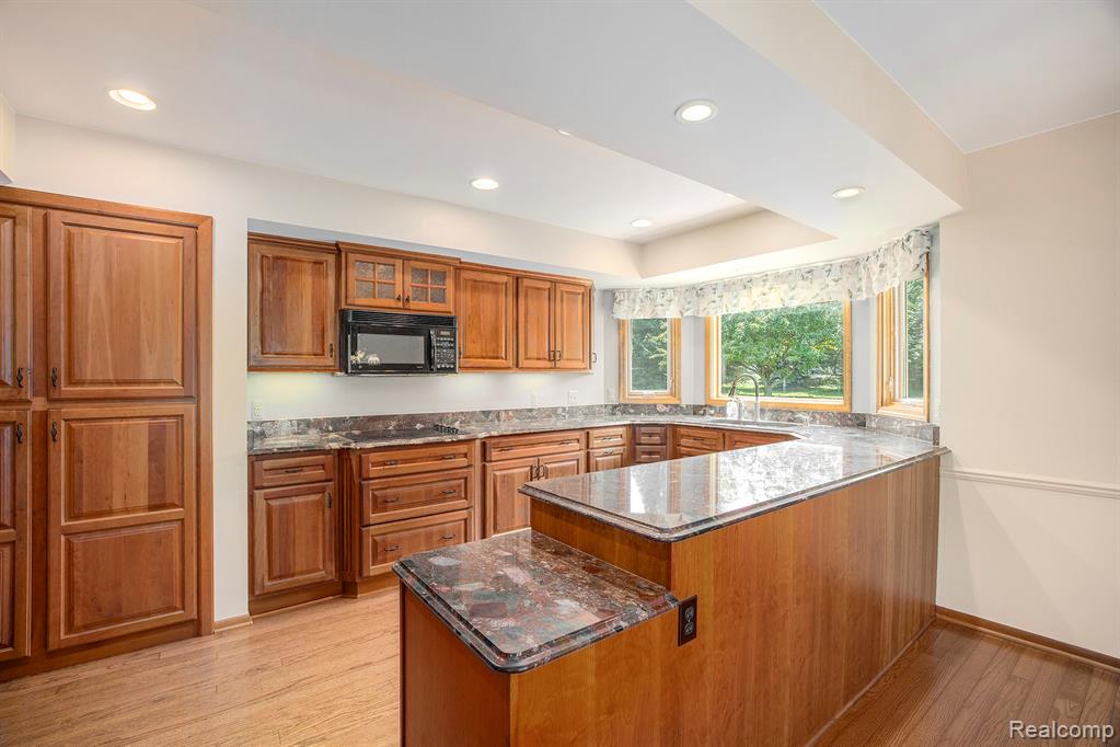 8477 Ranch Estates Road, Clarkston, MI 48348 — Photo 13