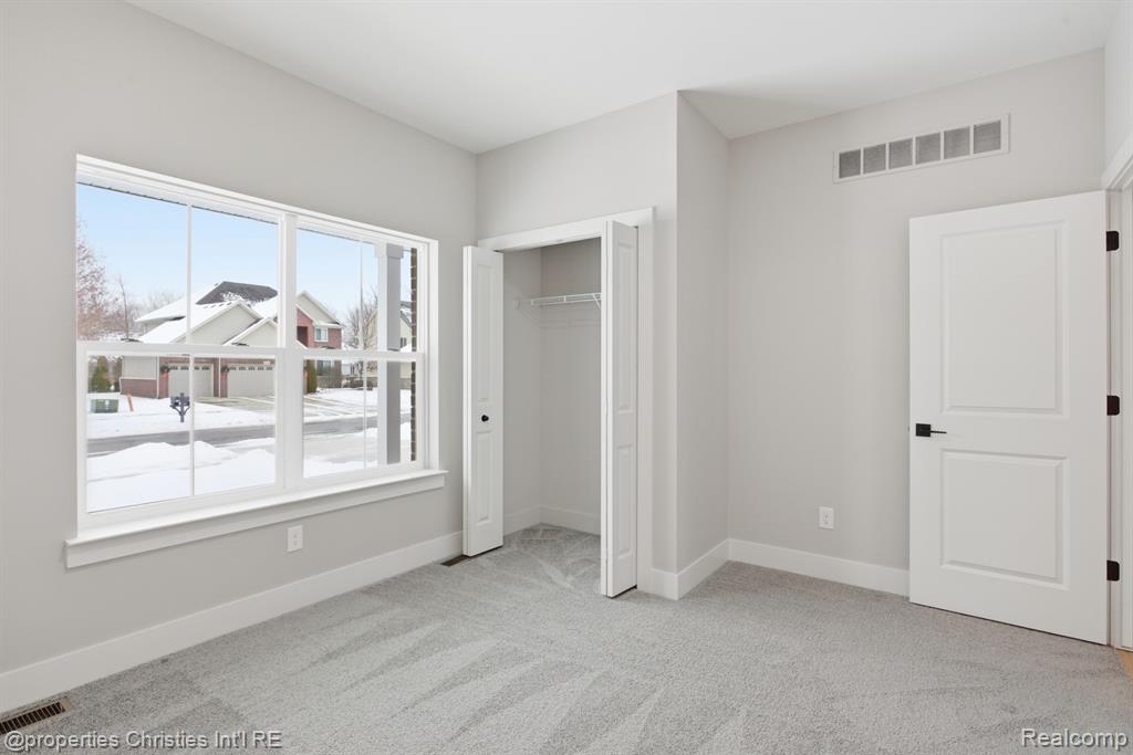 23150 Waterview Drive, New Boston, MI 48164 — Photo 28