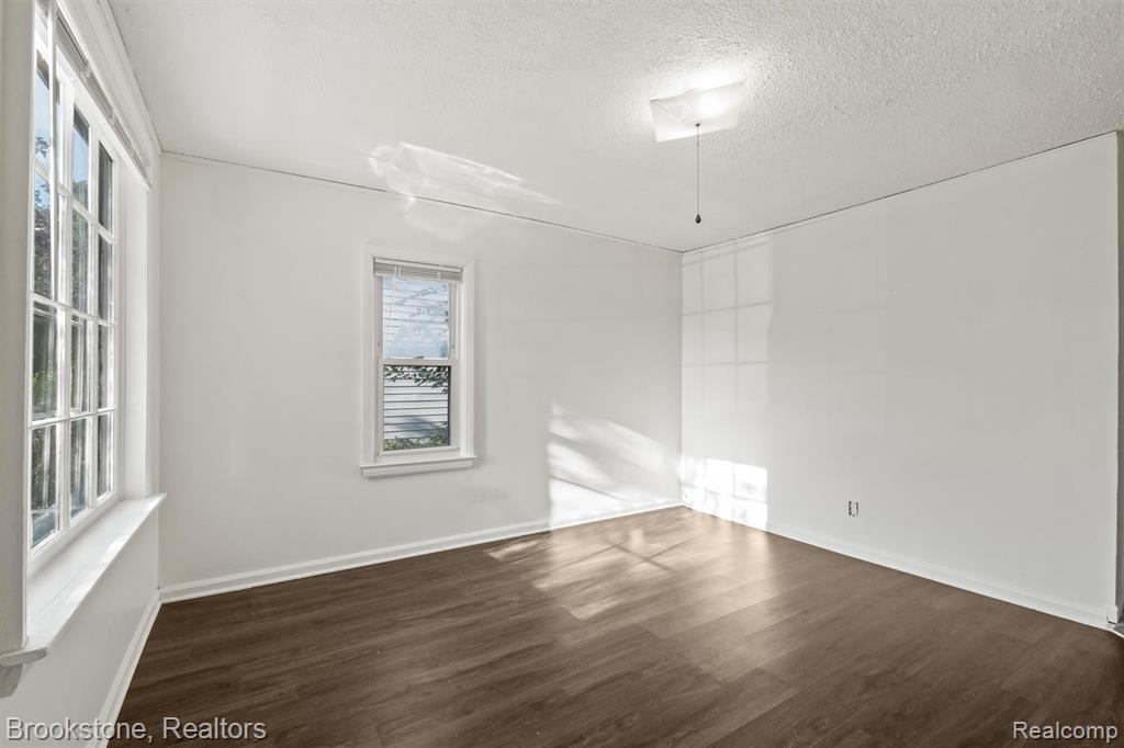5689 Cornell Street, Dearborn Heights, MI 48125 — Photo 19