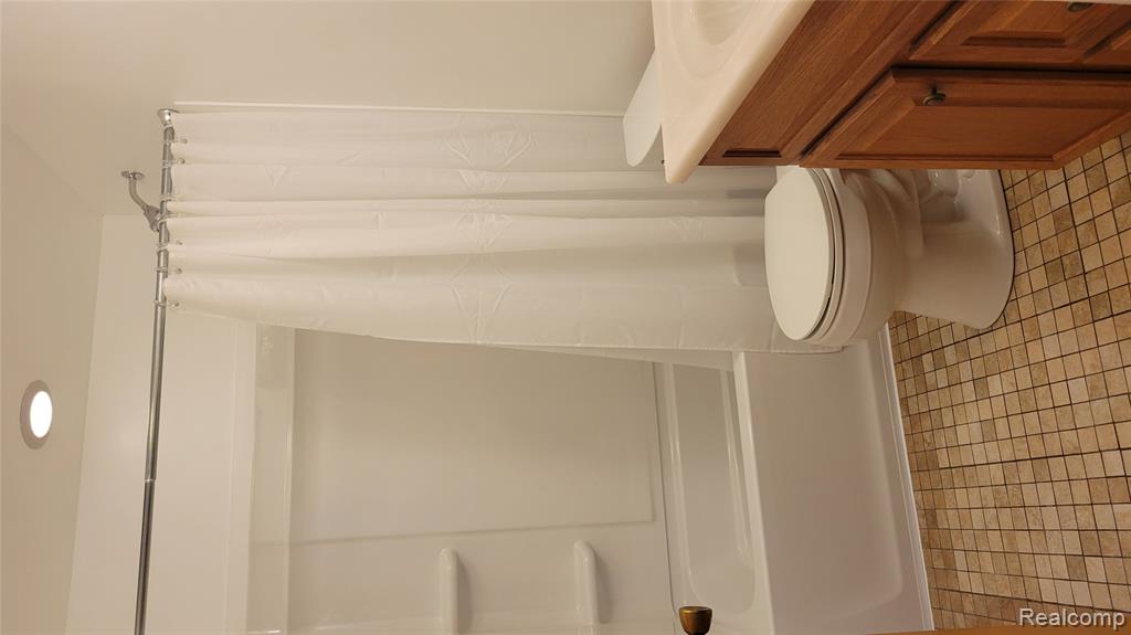 4910 Moore Street, Wayne, MI 48184 — Photo 14
