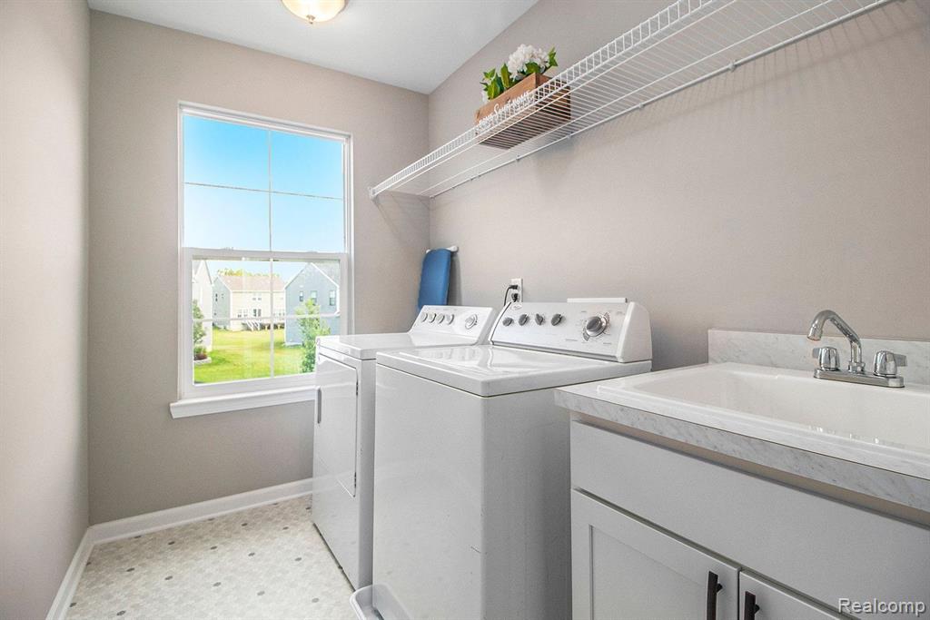 6372 HAWTHORNE Avenue, Ypsilanti, MI 48197 — Photo 19
