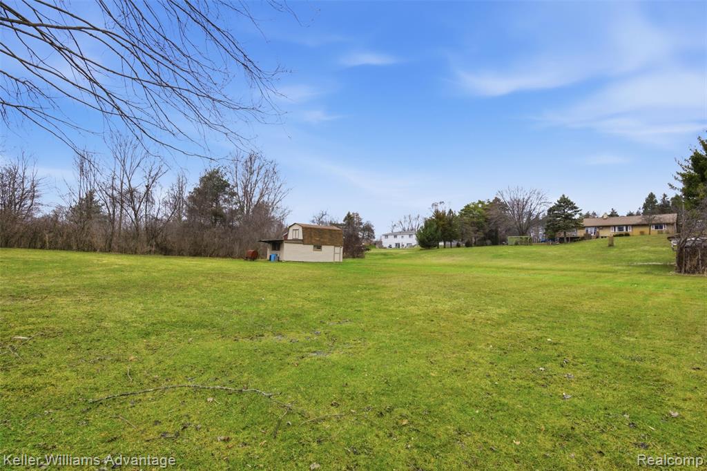 7670 7 Mile Road, Northville, MI, 48167