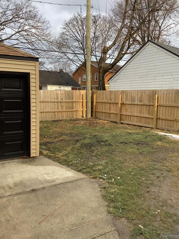 6174 BISHOP Street, Detroit, MI 48224 — Photo 2