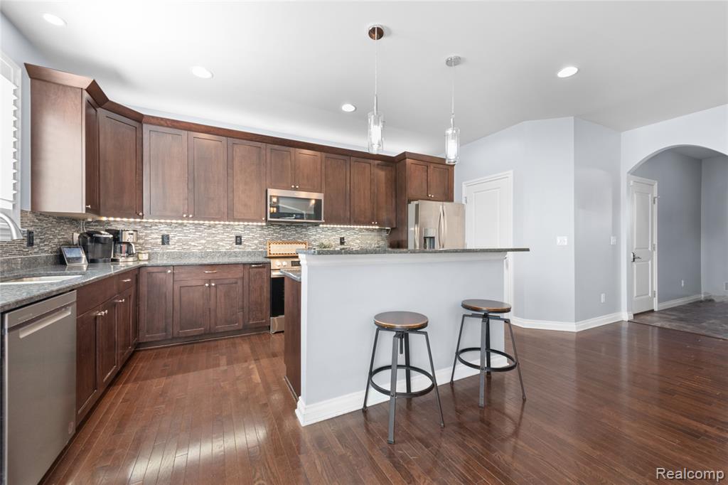 801 Watersmeet Drive, Oxford, MI 48371 — Photo 17