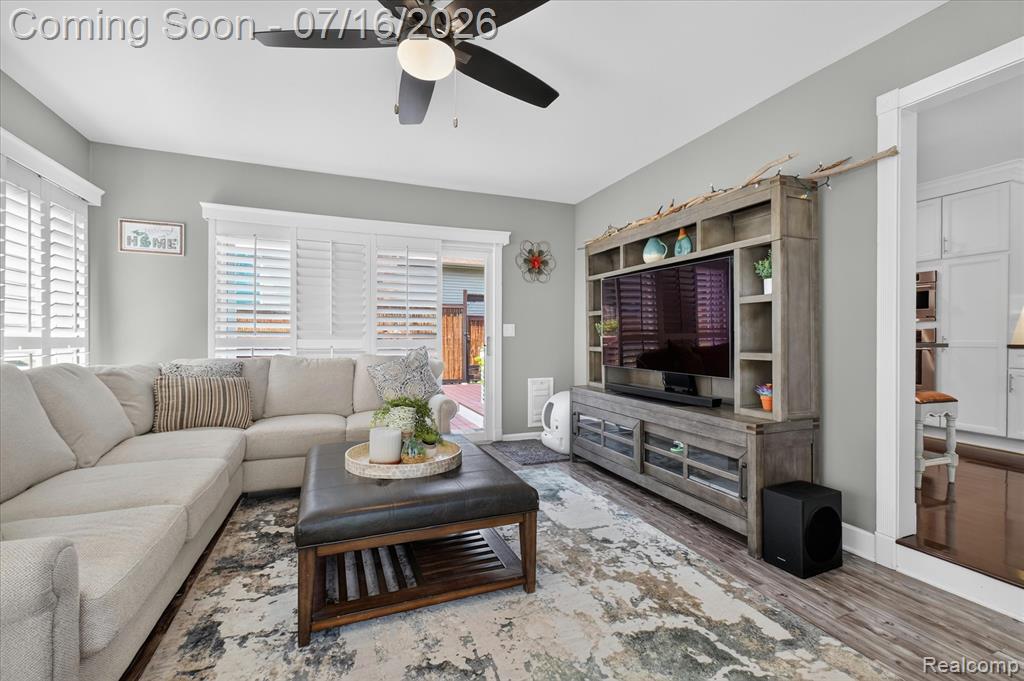 845 Abbey Lane, Milford, MI 48381 — Photo 17
