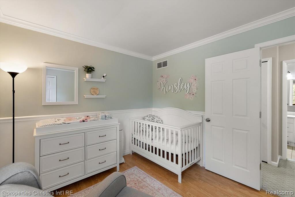 555 Worthington Road, Canton, MI 48188 — Photo 28