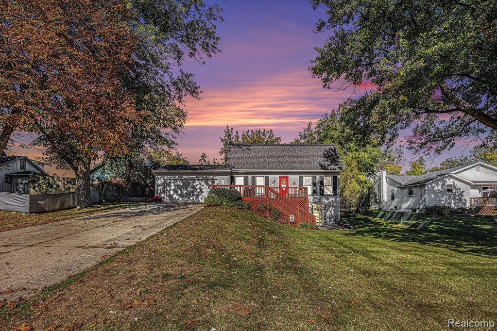 143 BROADWAY Street, Oxford, MI 48371 — Photo 34