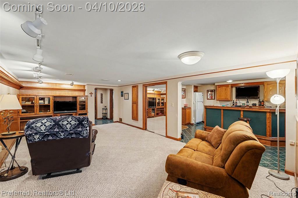7710 Lear Court, Westland, MI — Photo 20