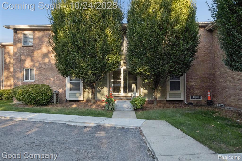 745 Randolph Street, 223, Northville, MI 48167 — Photo 36