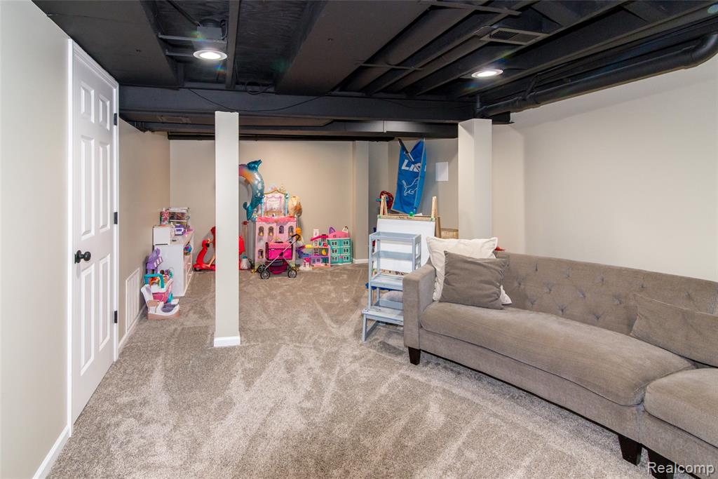 45234 Prestbury Road, Canton, MI 48187 — Photo 33