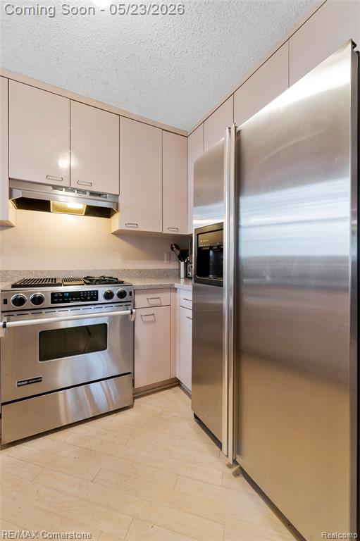 7632 Danbury Circle Circle, West Bloomfield, MI — Photo 14